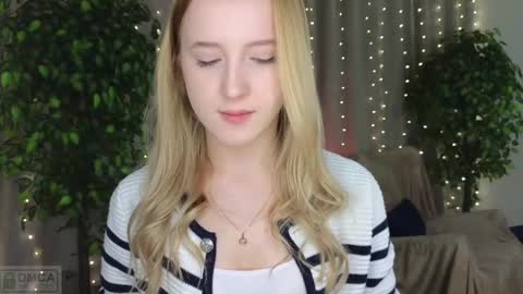 Snapshot of adele_armas chatting on February 23, 9:26 pm Adele online show from February 23, 9:26 pm