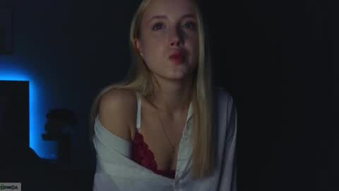 Snapshot of adele_armas chatting on September 8, 9:36 pm Adele online show from September 8, 9:36 pm