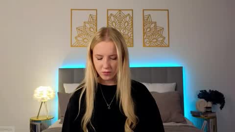 Snapshot of adele_armas chatting on November 28, 10:45 pm Adele online show from November 28, 10:45 pm