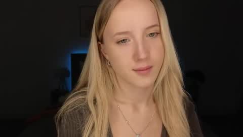 Adele online show from April 26, 8:50 pm