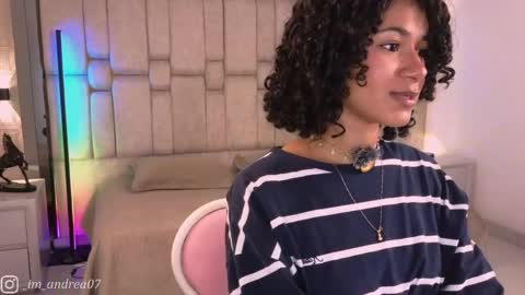 Andrea online show from May 22, 12:00 pm