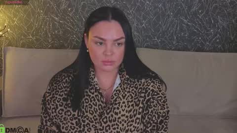 Snapshot of adele_crown chatting on February 5, 4:39 am Adele online show from February 5, 4:39 am