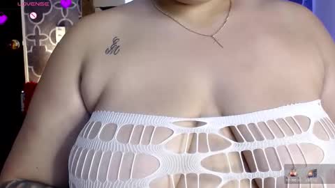 adele cruzz online show from December 18, 10:27 pm