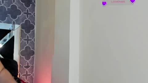 Snapshot of adele_cruzz chatting on June 27, 9:09 pm adele cruzz online show from June 27, 9:09 pm
