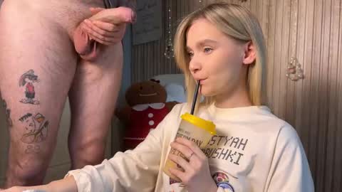 Snapshot of adele_nick2202 chatting on January 13, 9:58 am Adele Nick online show from January 13, 9:58 am