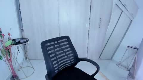 Snapshot of adele_sweett chatting on July 8, 11:04 am Carolina online show from July 8, 11:04 am