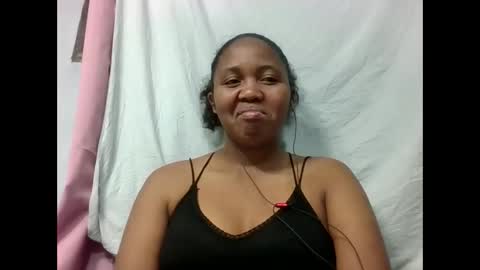 adelealy online show from October 8, 7:06 am