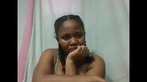 adelealy online show from November 2, 7:11 am