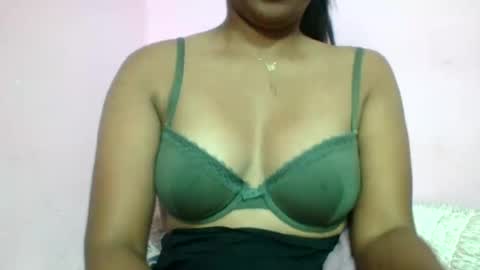 adelealy online show from July 14, 2:05 am