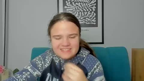 Snapshot of adelecruzz chatting on January 18, 10:08 am adelecruzz online show from January 18, 10:08 am