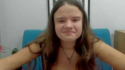 Snapshot of adelecruzz chatting on February 4, 1:17 pm adelecruzz online show from February 4, 1:17 pm