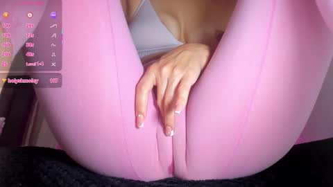 adelinaconte1 online show from March 3, 1:50 pm