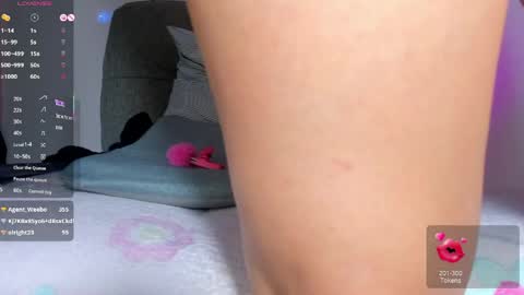 adelinaconte1 online show from May 16, 12:07 am