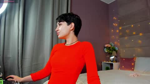 Adeline Perle online show from October 19, 1:06 am