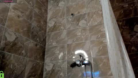 Adeline Perle online show from October 23, 1:16 am