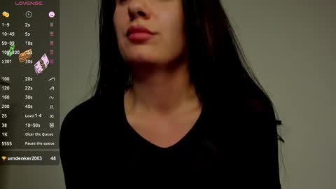 Snapshot of adeline_reilly chatting on February 25, 12:09 am adeline_reilly online show from February 25, 12:09 am