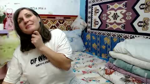 Larisa online show from November 7, 12:05 pm