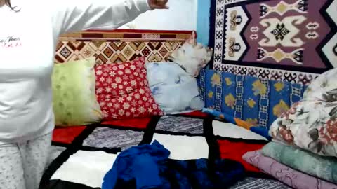 Larisa online show from November 14, 11:20 am