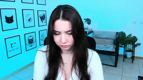 Your sweet girl online show from February 25, 2:33 pm