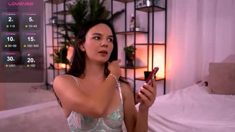 Snapshot of adellevixen chatting on October 11, 5:50 am Adelle online show from October 11, 5:50 am