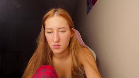 Adell online show from December 19, 10:39 pm