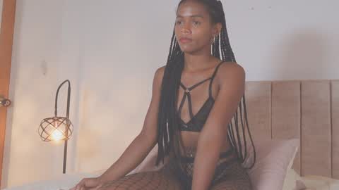 Snapshot of adelyn_x chatting on February 2, 7:30 am instragram adelyn 111 online show from February 2, 7:30 am