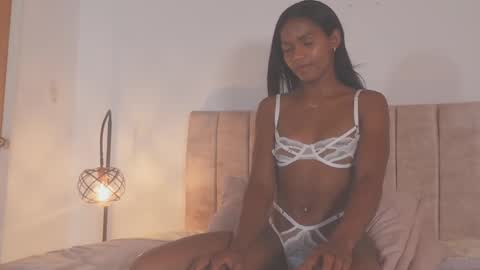 Snapshot of adelyn_x chatting on February 9, 5:08 am instragram adelyn 111 online show from February 9, 5:08 am