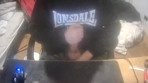 Snapshot of adertitsoff69 chatting on March 17, 5:33 am adertitsoff69 online show from March 17, 5:33 am