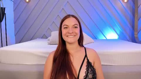 Snapshot of adhara_monroe chatting on July 2, 10:32 am Adhara online show from July 2, 10:32 am