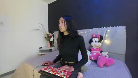 Snapshot of adharaharper chatting on June 1, 6:31 pm Adhara online show from June 1, 6:31 pm