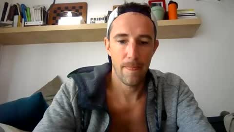 adibou13 online show from March 16, 1:15 pm