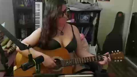 adobe_angel304 online show from October 15, 8:31 pm