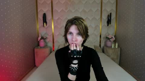 Snapshot of adonbev chatting on March 31, 5:30 am adonbev online show from March 31, 5:30 am