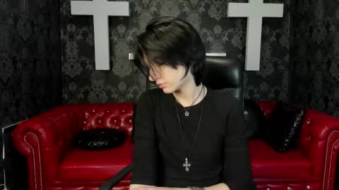 Snapshot of adonbev chatting on April 25, 5:32 am adonbev online show from April 25, 5:32 am
