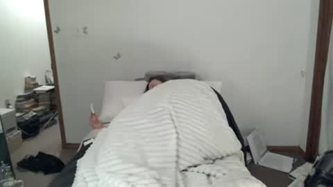 Snapshot of adorable22 chatting on October 26, 3:01 am adorable22 online show from October 26, 3:01 am