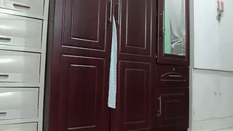 annelovesu online show from April 19, 1:10 pm