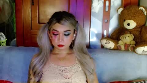 Snapshot of adorableslutxxx chatting on December 2, 4:53 am jasmine online show from December 2, 4:53 am