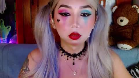 Snapshot of adorableslutxxx chatting on December 3, 2:27 pm jasmine online show from December 3, 2:27 pm