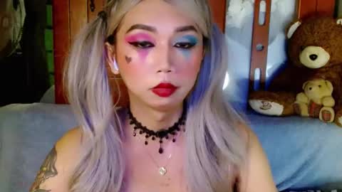 Snapshot of adorableslutxxx chatting on December 10, 9:00 pm jasmine online show from December 10, 9:00 pm