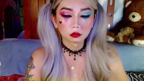 Snapshot of adorableslutxxx chatting on December 11, 10:16 pm jasmine online show from December 11, 10:16 pm