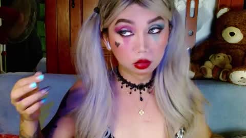 Snapshot of adorableslutxxx chatting on December 15, 3:02 am jasmine online show from December 15, 3:02 am