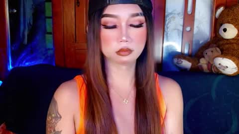 Snapshot of adorableslutxxx chatting on January 15, 1:52 pm jasmine online show from January 15, 1:52 pm