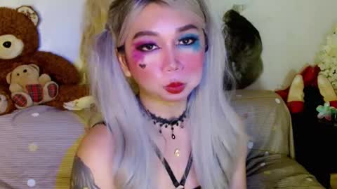 Snapshot of adorableslutxxx chatting on February 19, 7:16 pm jasmine online show from February 19, 7:16 pm
