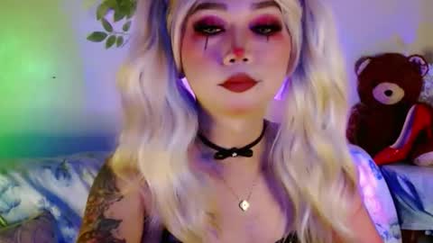 jasmine online show from October 31, 8:43 pm