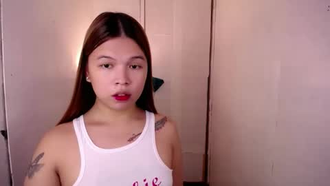 Snapshot of adorabletsforyouxx chatting on January 14, 2:43 pm adorabletsforyouxx online show from January 14, 2:43 pm