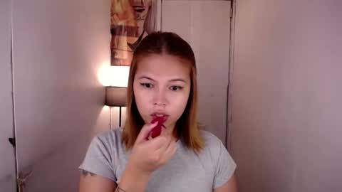 Snapshot of adorabletsforyouxx chatting on October 8, 7:22 pm adorabletsforyouxx online show from October 8, 7:22 pm