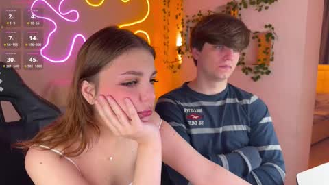 Snapshot of adrean_sofi chatting on October 28, 1:03 pm adrean_sofi online show from October 28, 1:03 pm