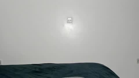 Andrena online show from February 13, 9:00 pm