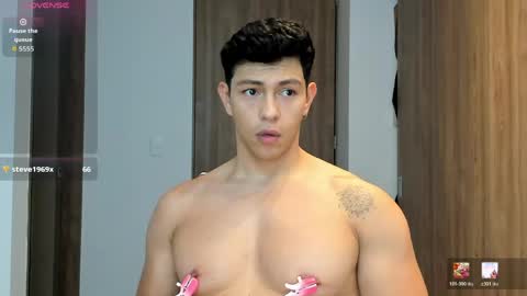 Snapshot of adrian_del_mar chatting on April 22, 5:47 pm Adrian del Mar online show from April 22, 5:47 pm