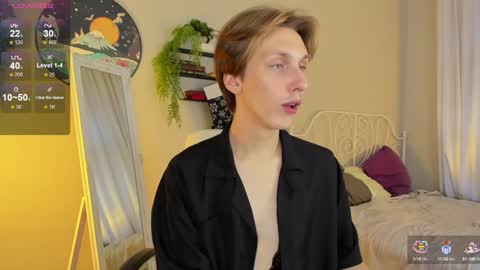 Snapshot of adrian_di chatting on January 2, 12:24 pm Adrian online show from January 2, 12:24 pm